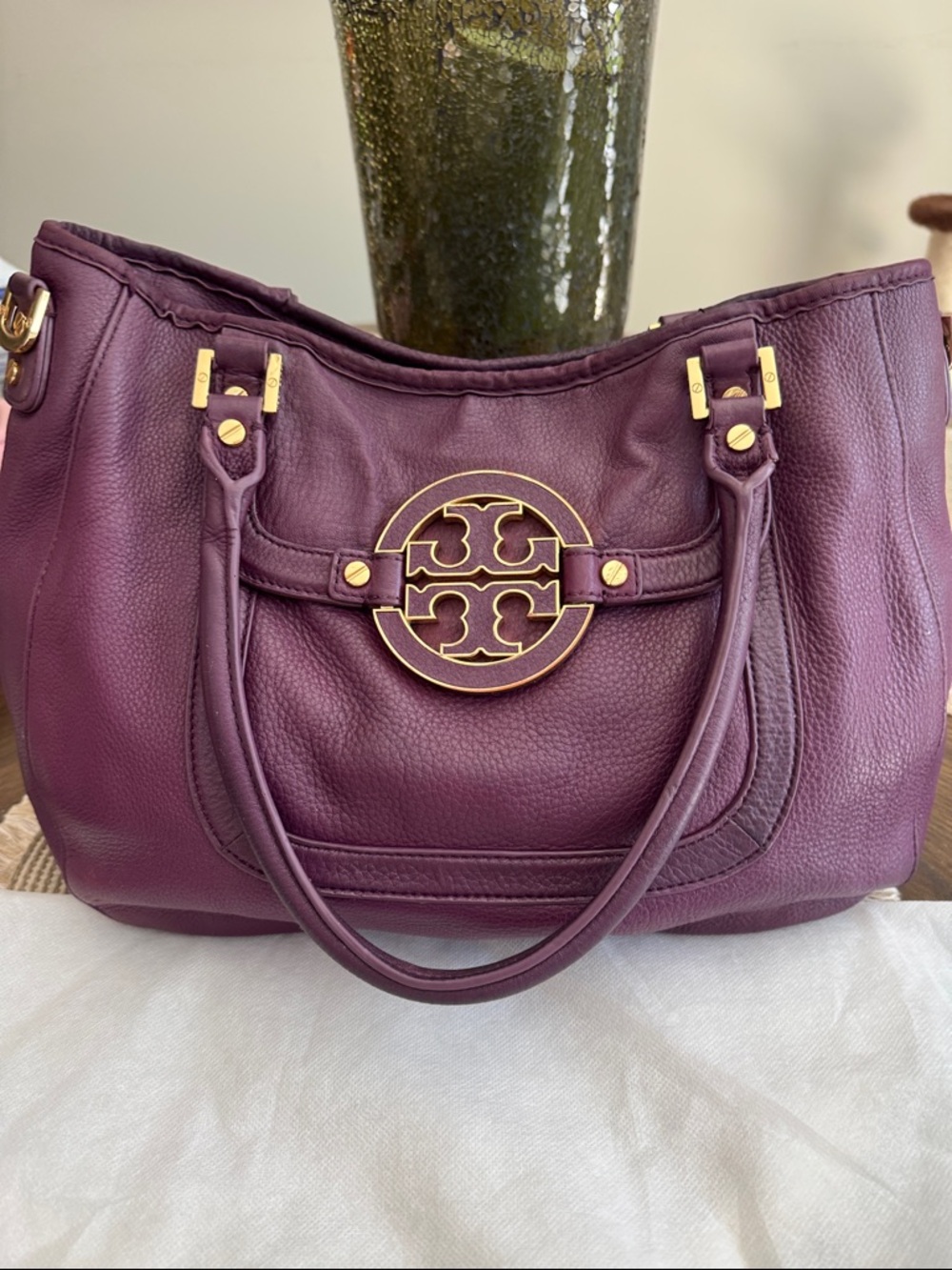 Tory Burch Amanda Plum Hobo Bag with Gold Logo & plain dusty